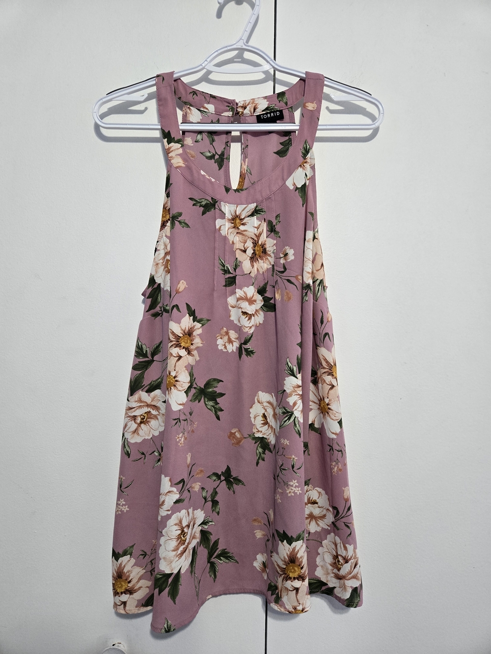 Torrid Floral Tank Top Size 0 Pink Sleeveless Blouse Plus Size Flowy